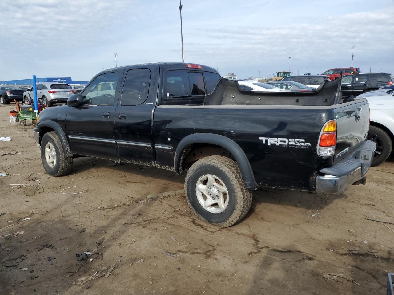 2002 Toyota Tundra Access Cab Limited VIN: 5TBRT38132S316000 Lot: 48739805