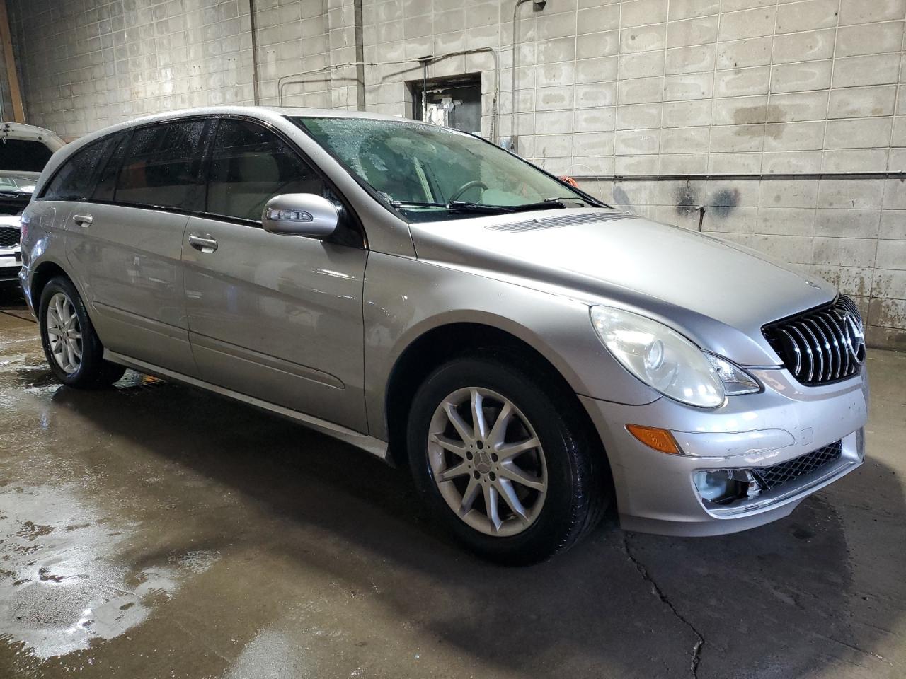 2006 Mercedes-Benz R 350 VIN: 4JGCB65E86A027508 Lot: 48295135