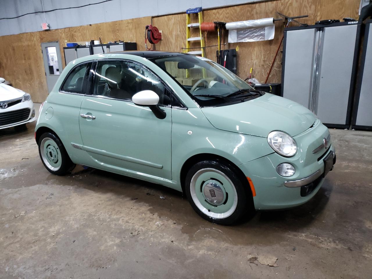 2015 Fiat 500 Lounge VIN: 3C3CFFCR8FT550040 Lot: 48665925