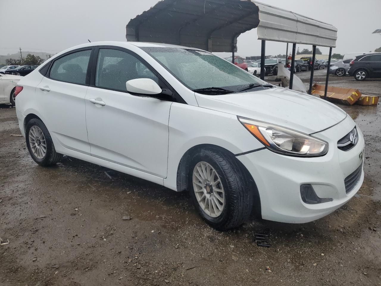 2015 Hyundai Accent Gls VIN: KMHCT4AE6FU804175 Lot: 47937015