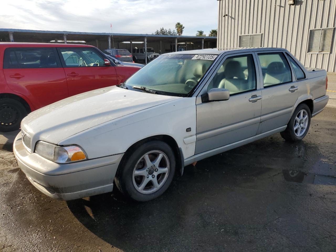 YV1LS61J5Y2673782 2000 Volvo S70 Base