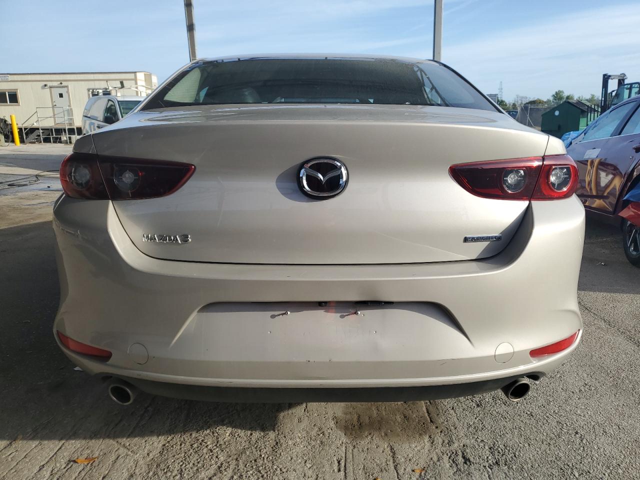 2024 Mazda 3 Preferred VIN: 3MZBPACM2RM418107 Lot: 47753655