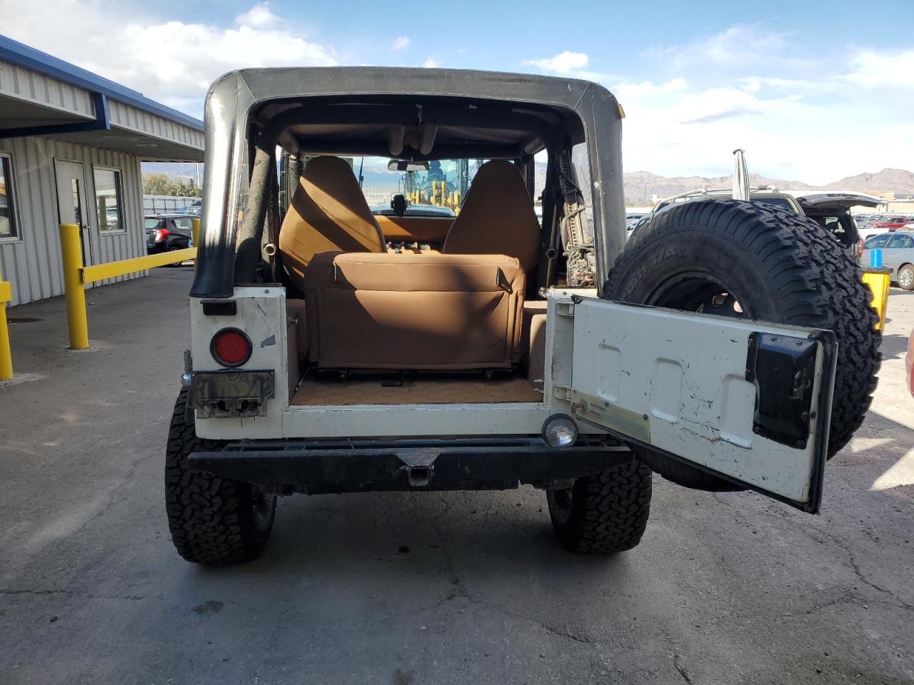 2BCCV81J8HB533133 1987 Jeep Wrangler