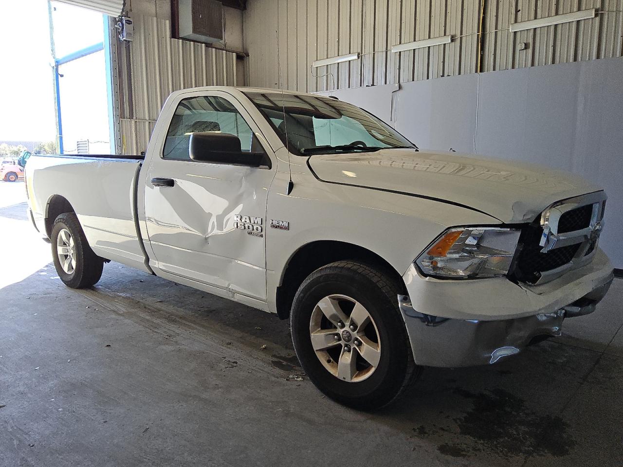 2022 Ram 1500 Classic Tradesman VIN: 3C6JR6DT8NG374397 Lot: 47413765