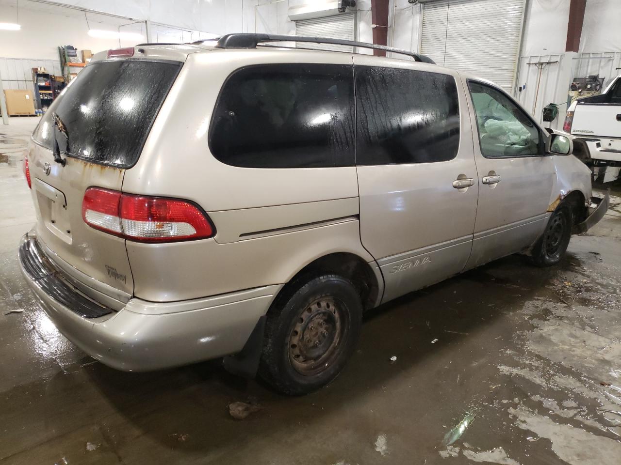 2003 Toyota Sienna Le VIN: 4T3ZF13C63U554693 Lot: 47836475