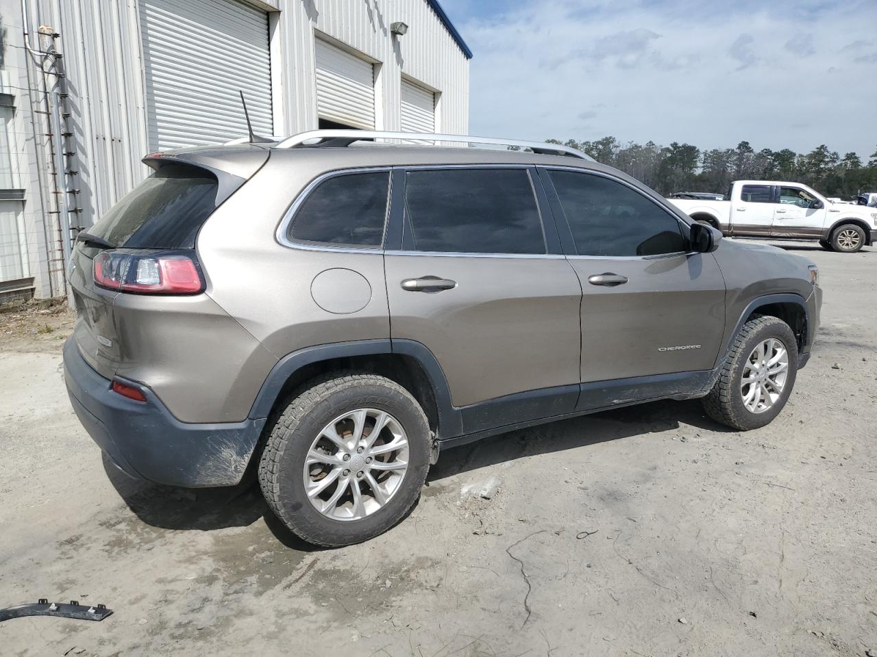 2019 Jeep Cherokee Latitude VIN: 1C4PJMCX5KD193754 Lot: 45904625