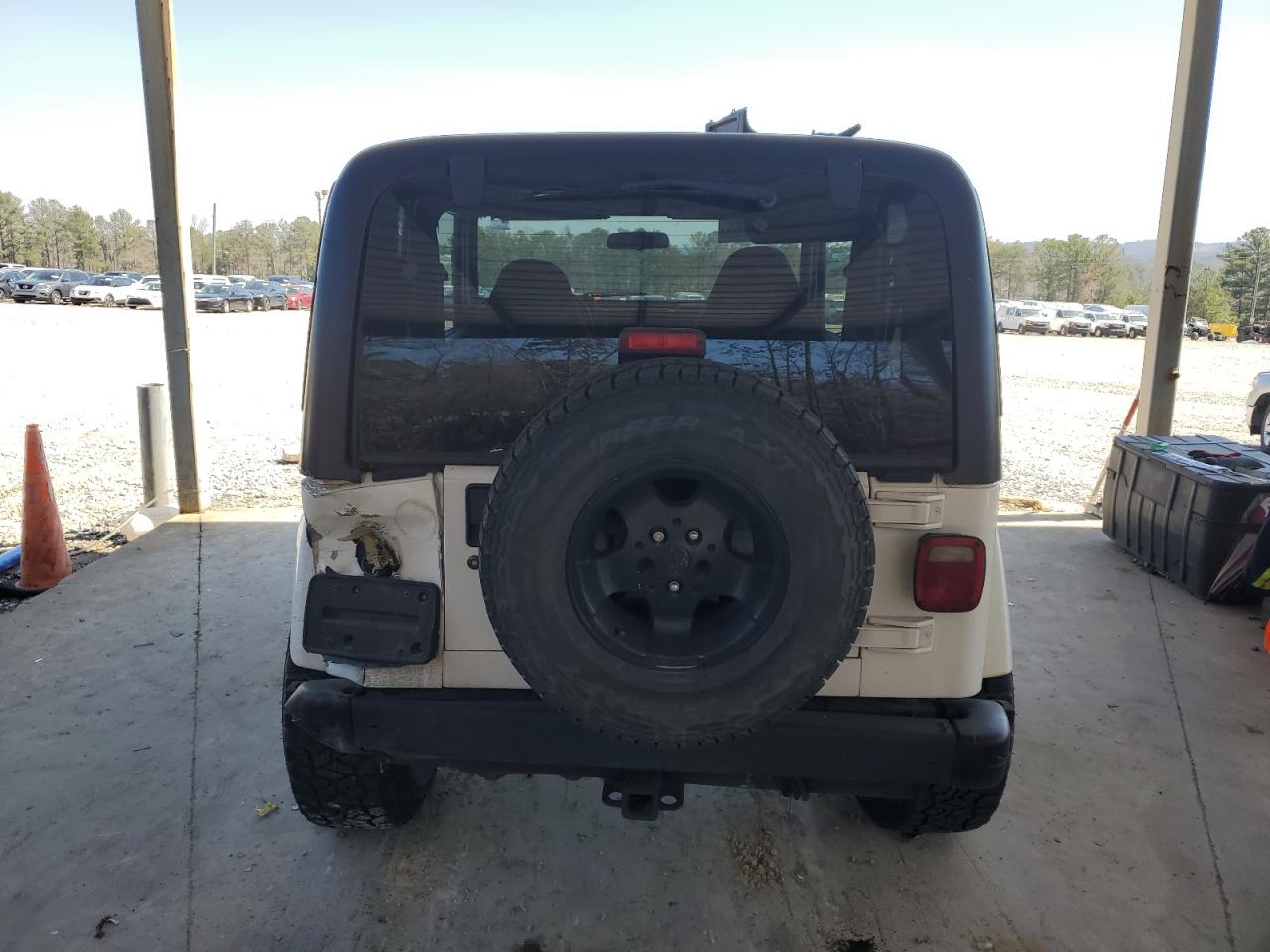 1J4FA59S52P736364 2002 Jeep Wrangler / Tj Sahara