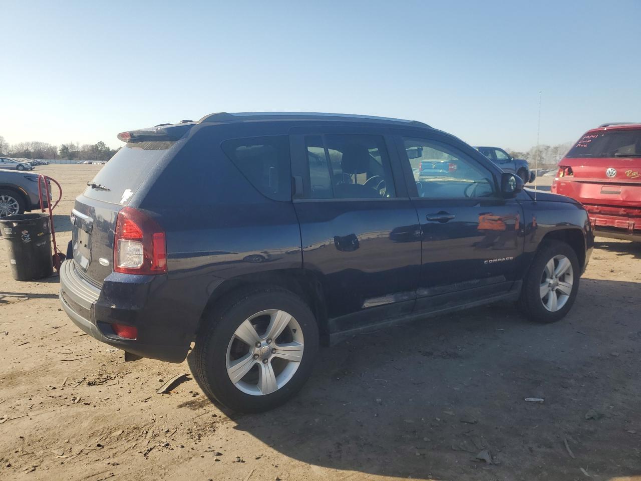 2014 Jeep Compass Latitude VIN: 1C4NJDEB7ED661562 Lot: 48931605