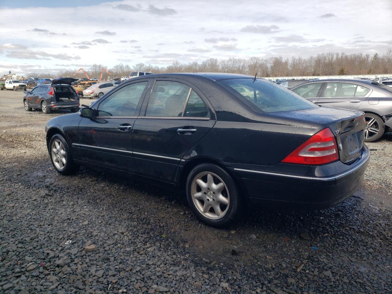 2002 Mercedes-Benz C 240 VIN: WDBRF61J12F138872 Lot: 47005815