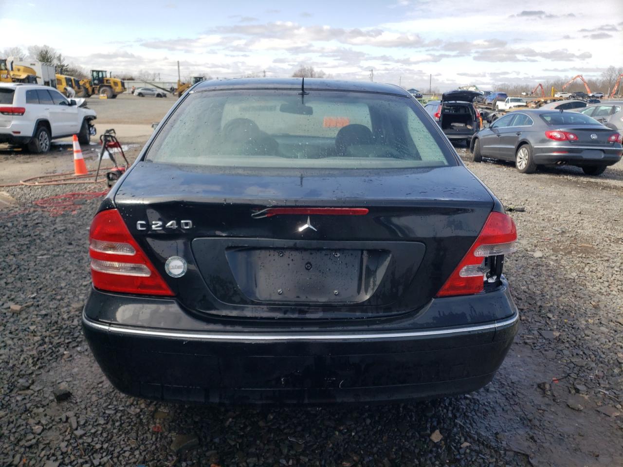 2002 Mercedes-Benz C 240 VIN: WDBRF61J12F138872 Lot: 47005815