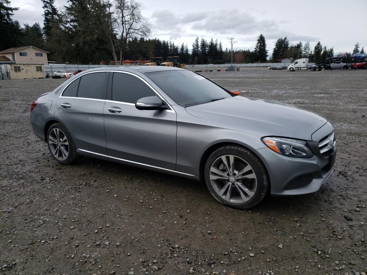 2015 Mercedes-Benz C 300 4Matic VIN: 55SWF4KB8FU052693 Lot: 48586805