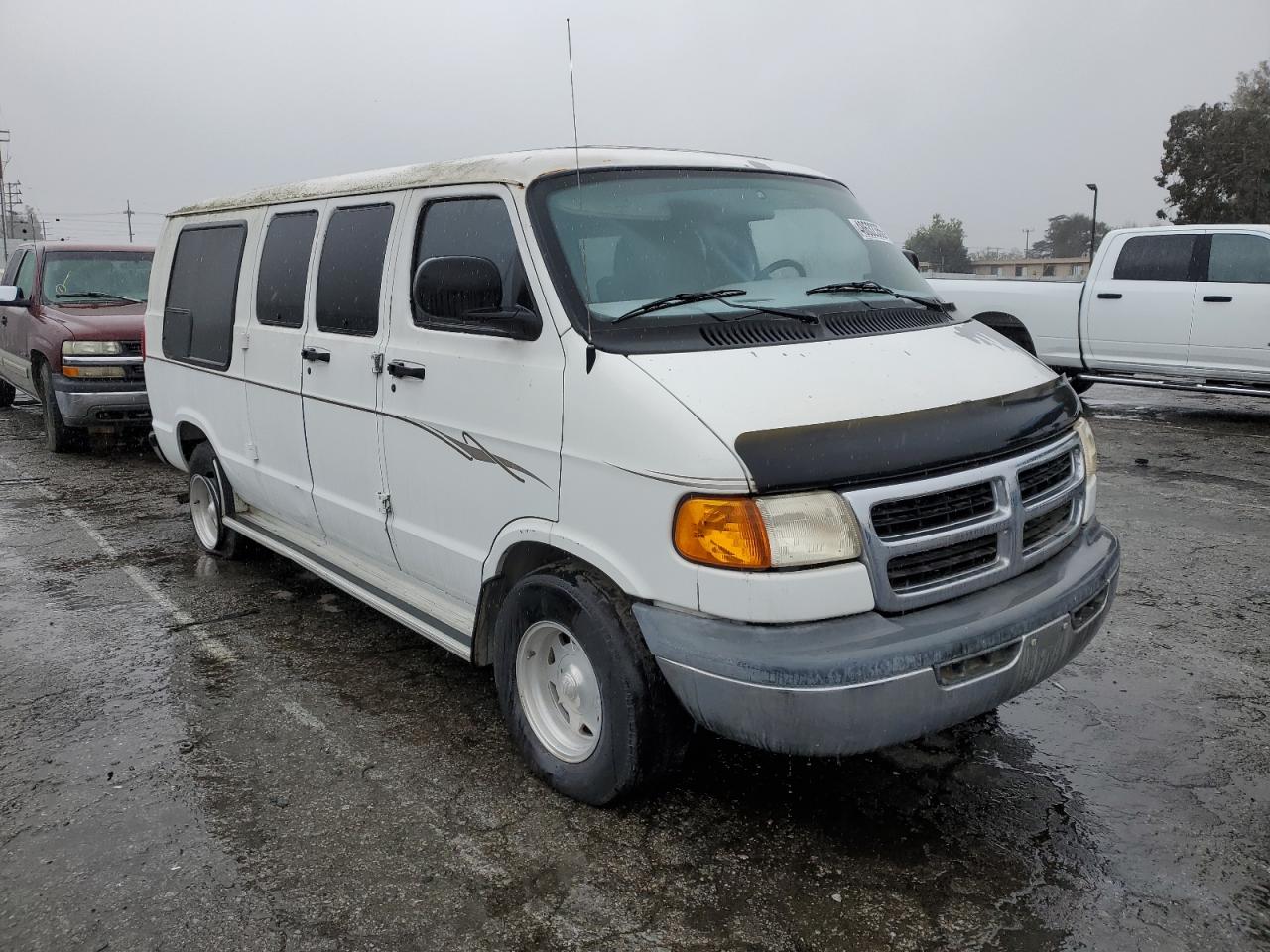 1999 Dodge Ram Van B1500 VIN: 2B6HB11Y9XK584130 Lot: 48632355