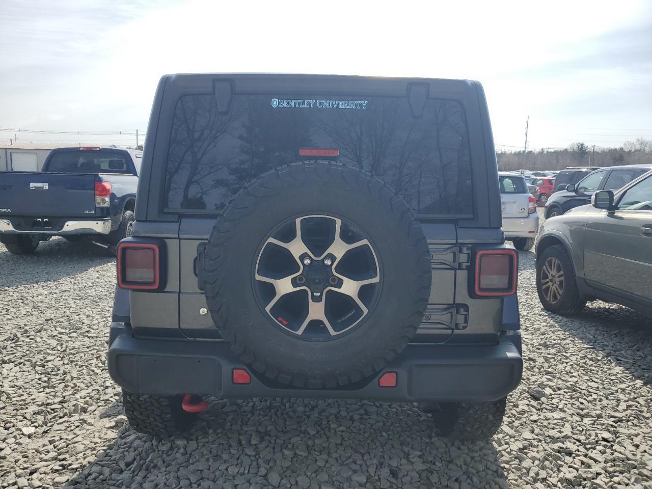 1C4HJXFG9JW313320 2018 Jeep Wrangler Unlimited Rubicon