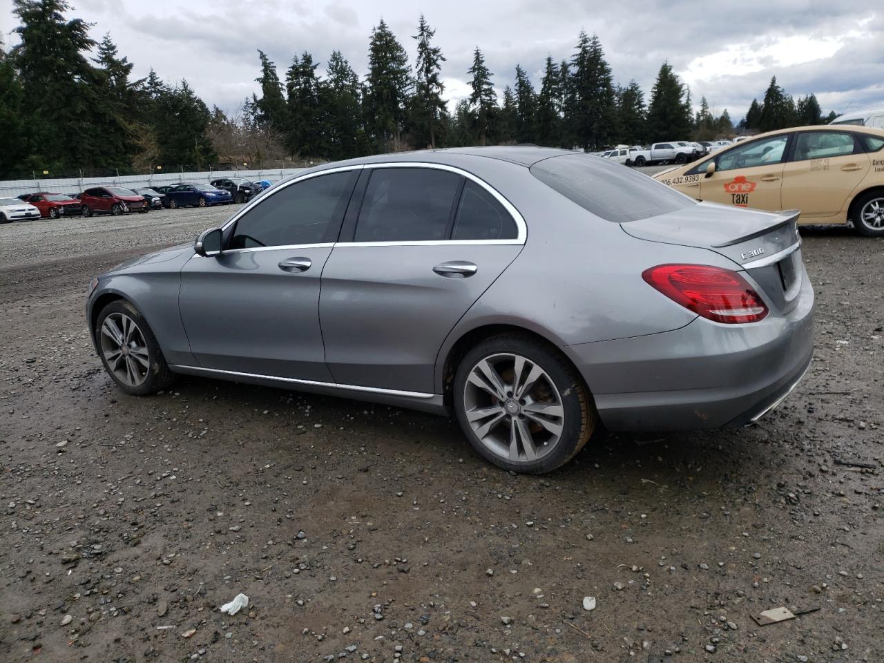 2015 Mercedes-Benz C 300 4Matic VIN: 55SWF4KB8FU052693 Lot: 48586805