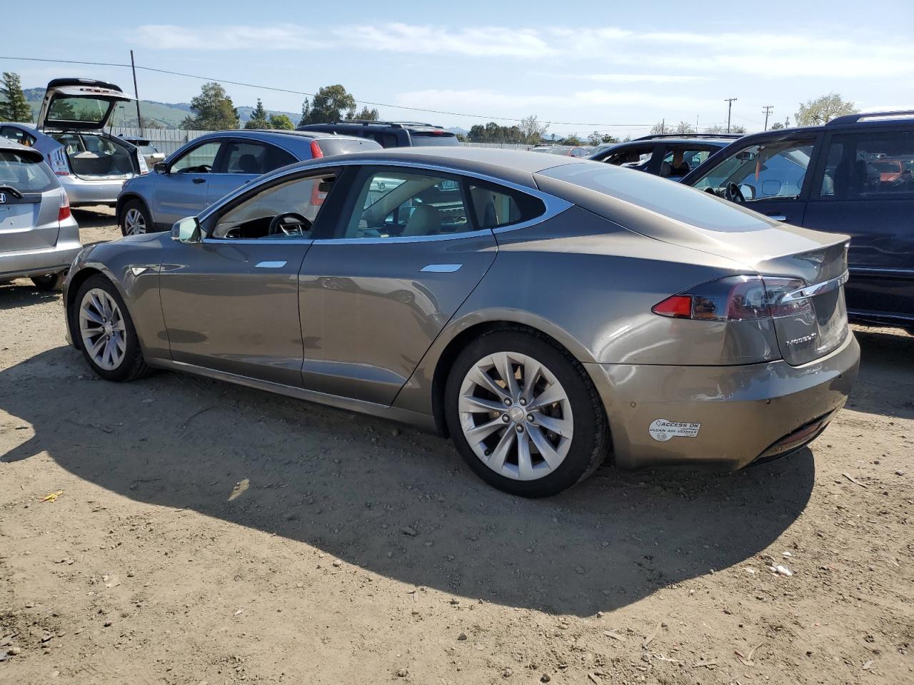 2016 Tesla Model S VIN: 5YJSA1E26GF144055 Lot: 48811275