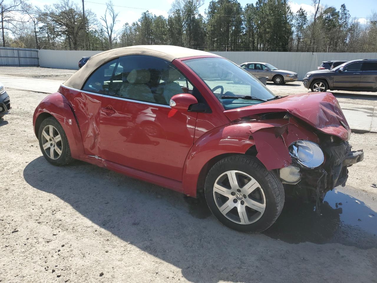 2006 Volkswagen New Beetle Convertible Option Package 1 VIN: 3VWRF31Y16M322189 Lot: 48526315