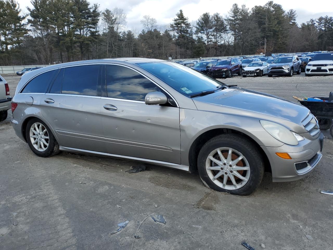 2007 Mercedes-Benz R 350 VIN: 4JGCB65E77A048318 Lot: 47766195