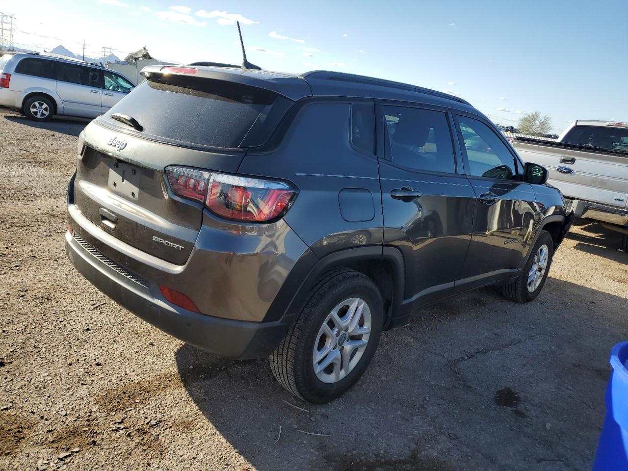 2018 Jeep Compass Sport VIN: 3C4NJCAB7JT250795 Lot: 48939925