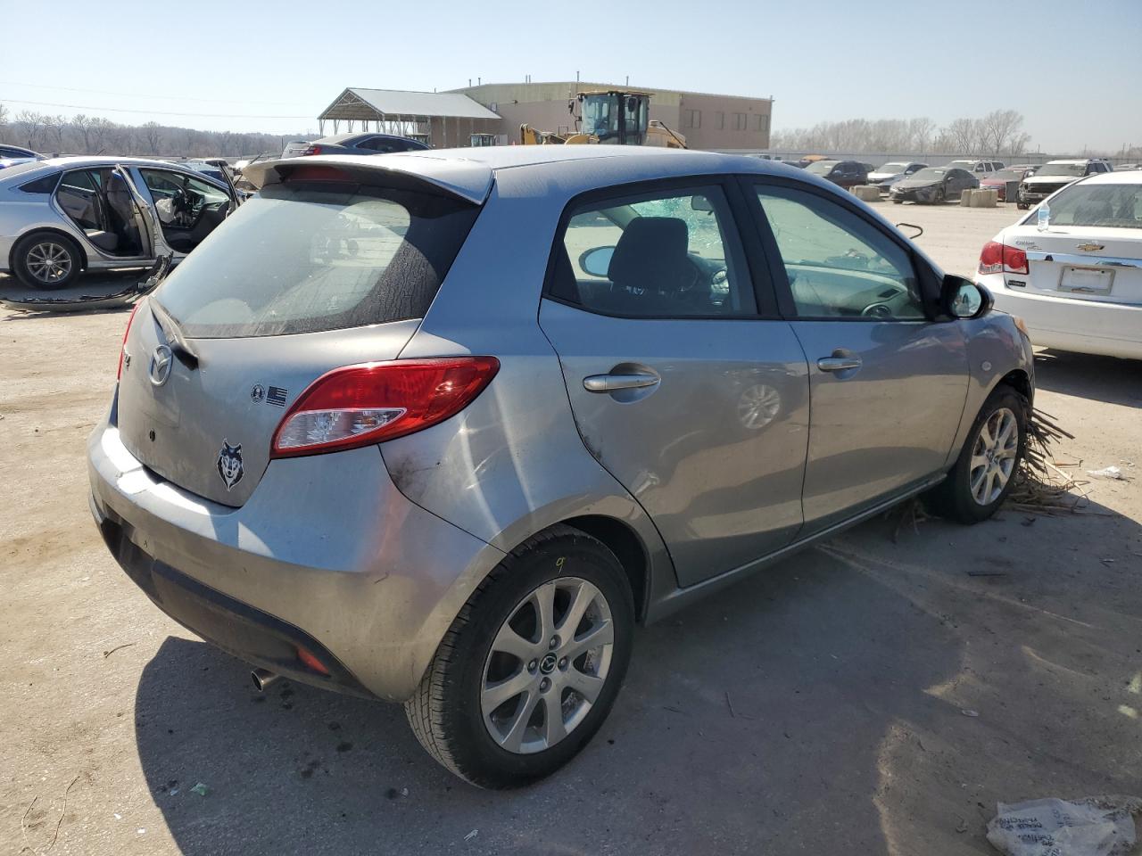 JM1DE1LY4D0161077 2013 Mazda Mazda2