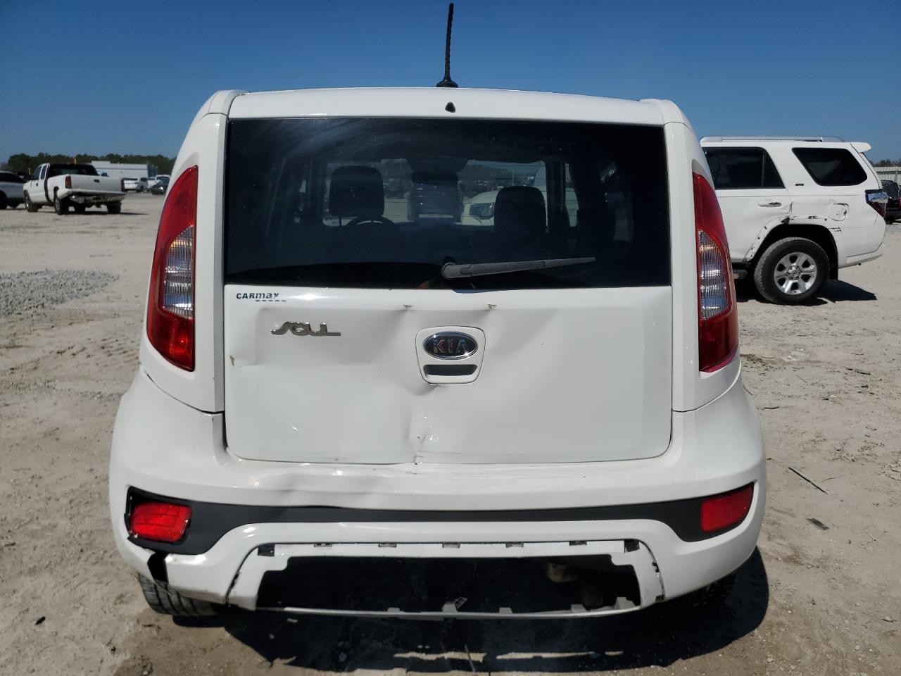 2012 Kia Soul + VIN: KNDJT2A61C7377331 Lot: 48585865