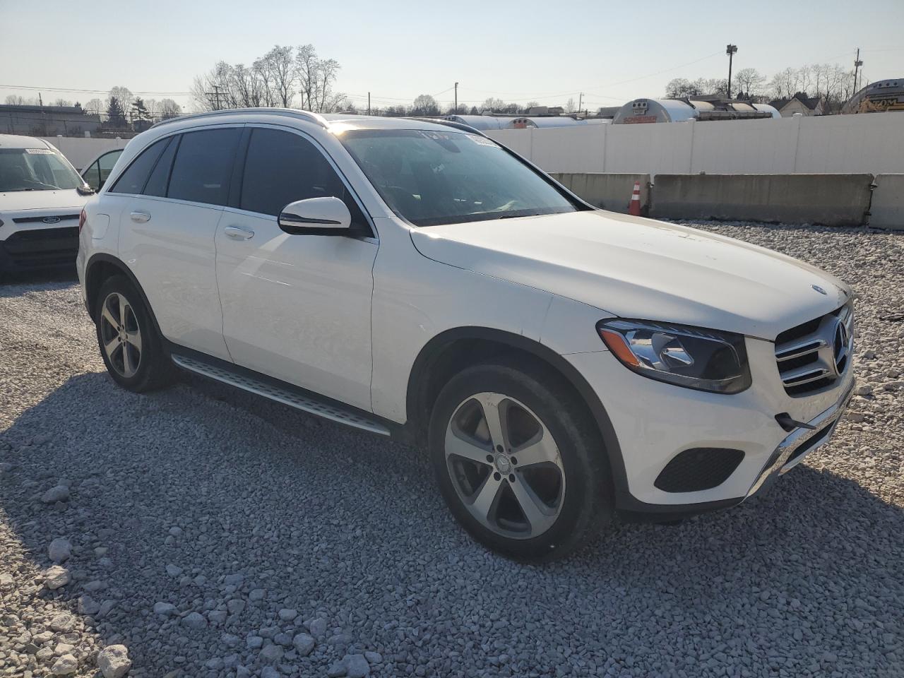 2016 Mercedes-Benz Glc 300 4Matic VIN: WDC0G4KB5GF113834 Lot: 48932045