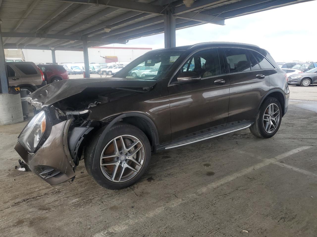 WDC0G4JB6HF128541 2017 Mercedes-Benz Glc 300