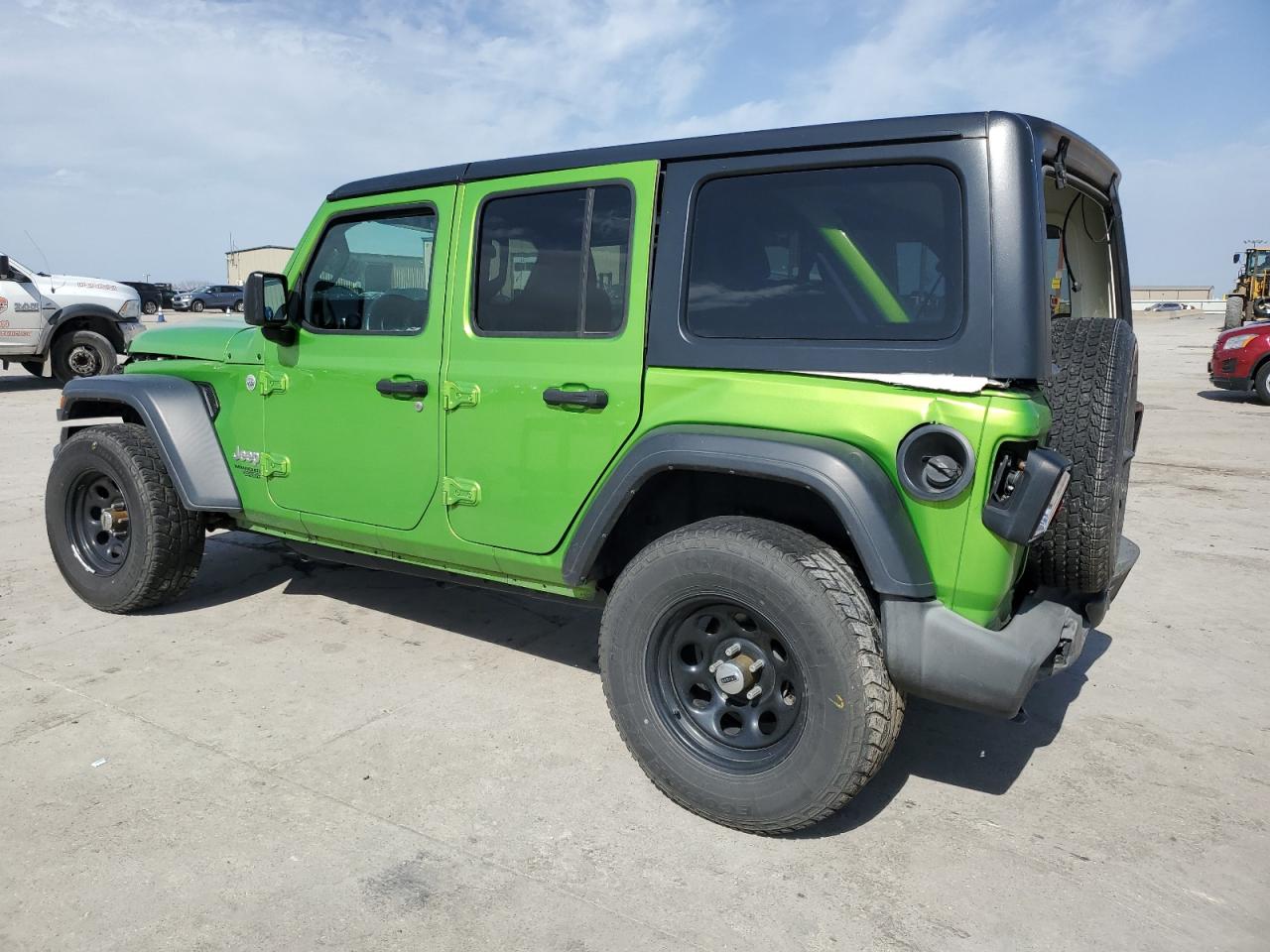 2018 Jeep Wrangler Unlimited Sport VIN: 1C4HJXDG8JW272536 Lot: 48490415