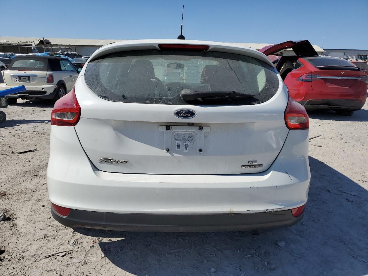 2015 Ford Focus Se VIN: 1FADP3K21FL233024 Lot: 48570685