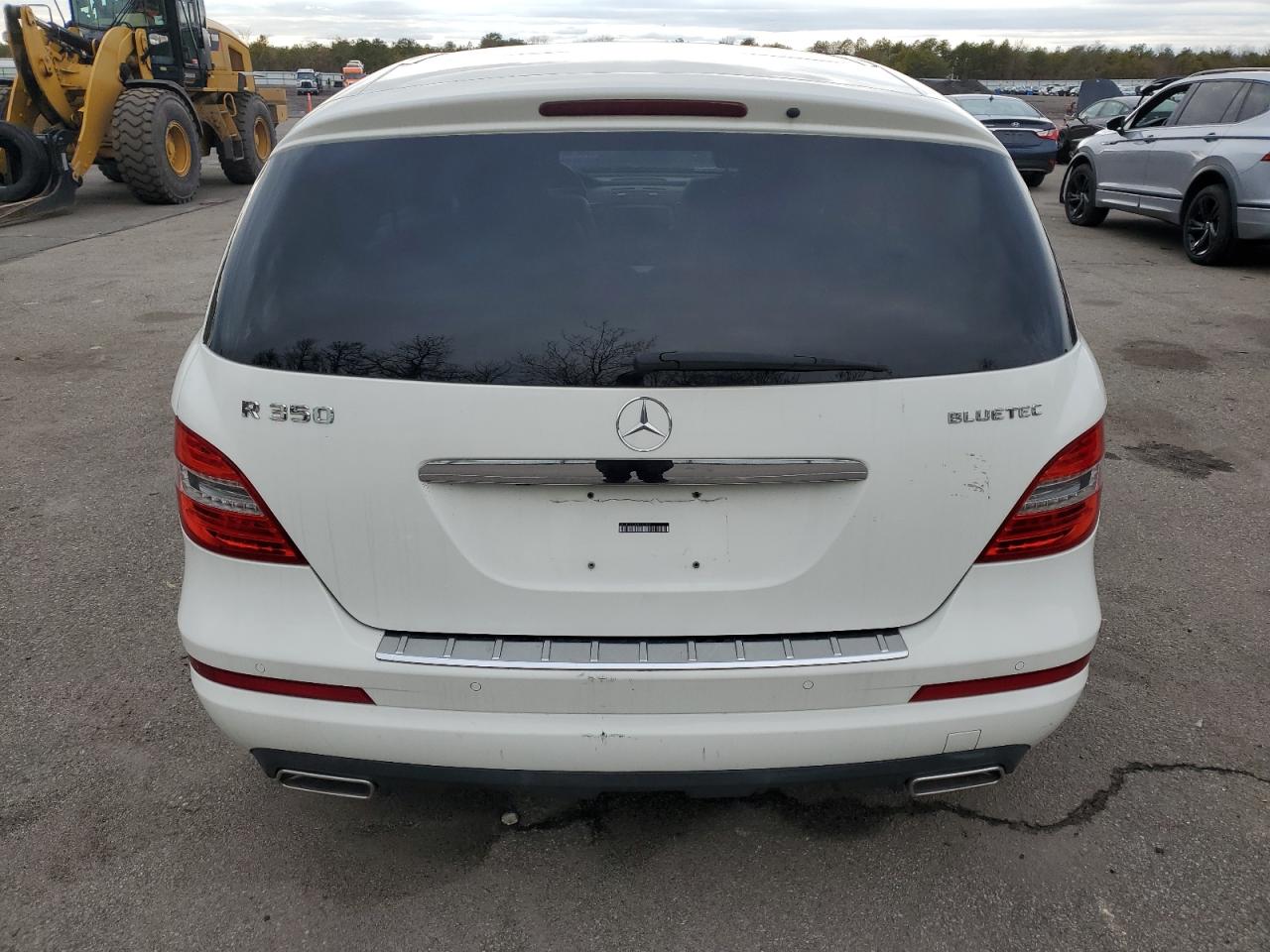 2011 Mercedes-Benz R 350 Bluetec VIN: 4JGCB2FE2BA116296 Lot: 44567235