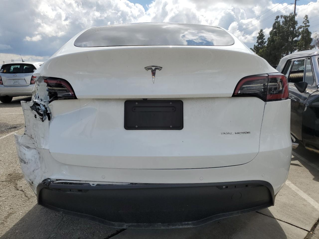 7SAYGDEE3NF558379 2022 Tesla Model Y