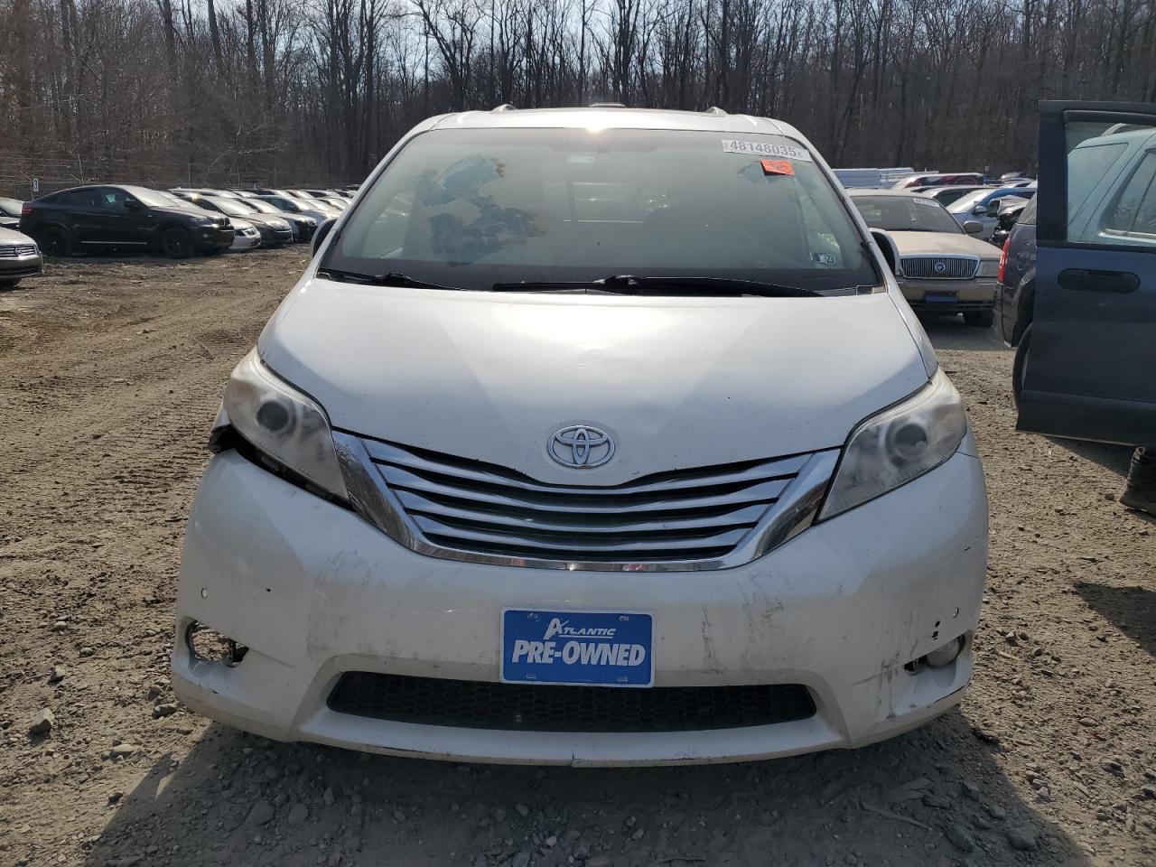 2011 Toyota Sienna Xle VIN: 5TDDK3DC3BS002357 Lot: 48148035