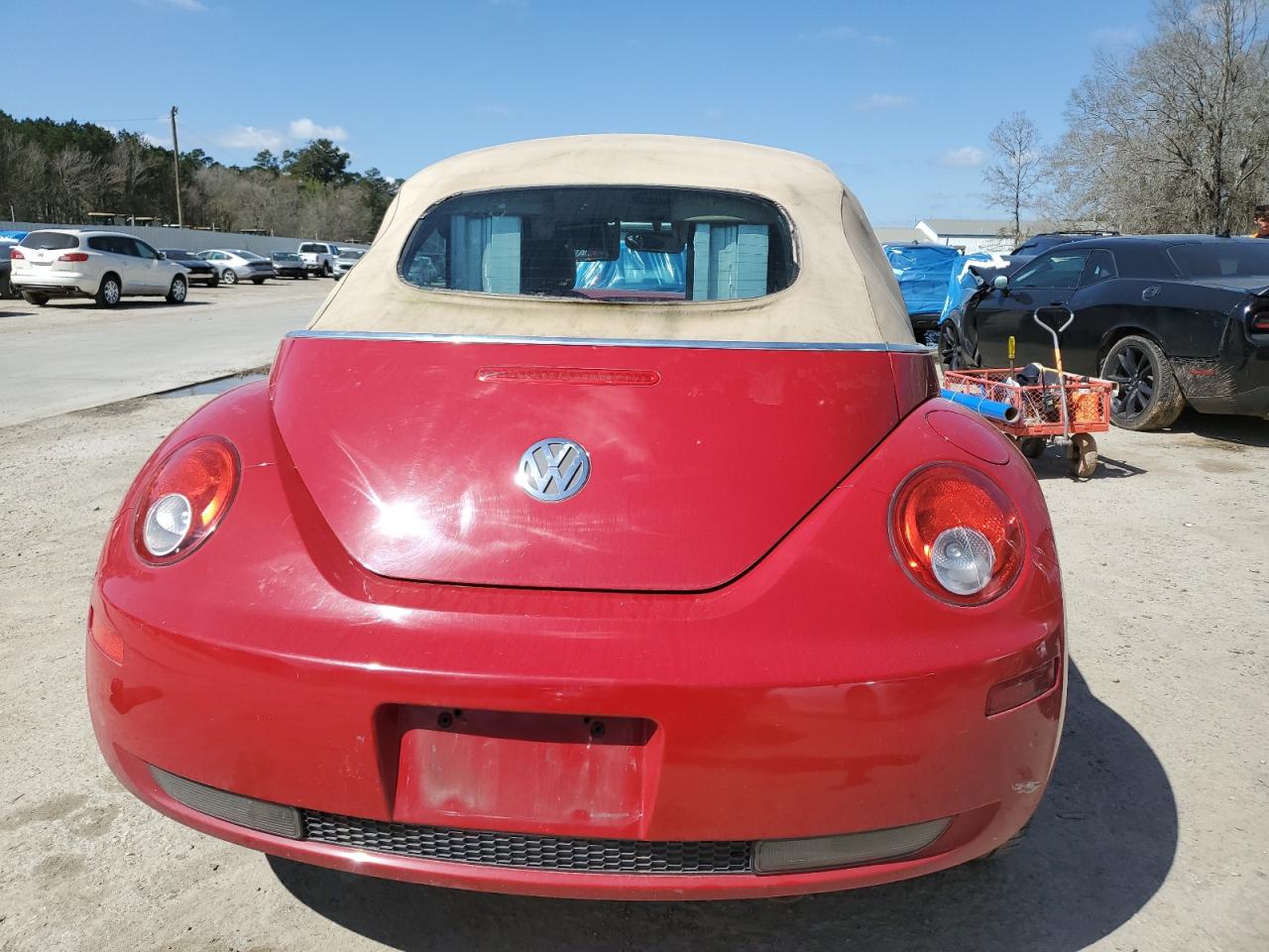 2006 Volkswagen New Beetle Convertible Option Package 1 VIN: 3VWRF31Y16M322189 Lot: 48526315