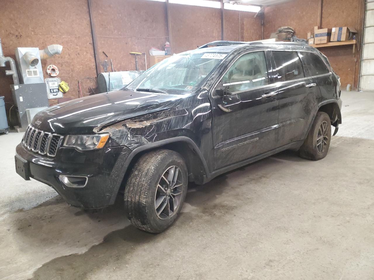 1C4RJFBG3JC104709 2018 Jeep Grand Cherokee Limited