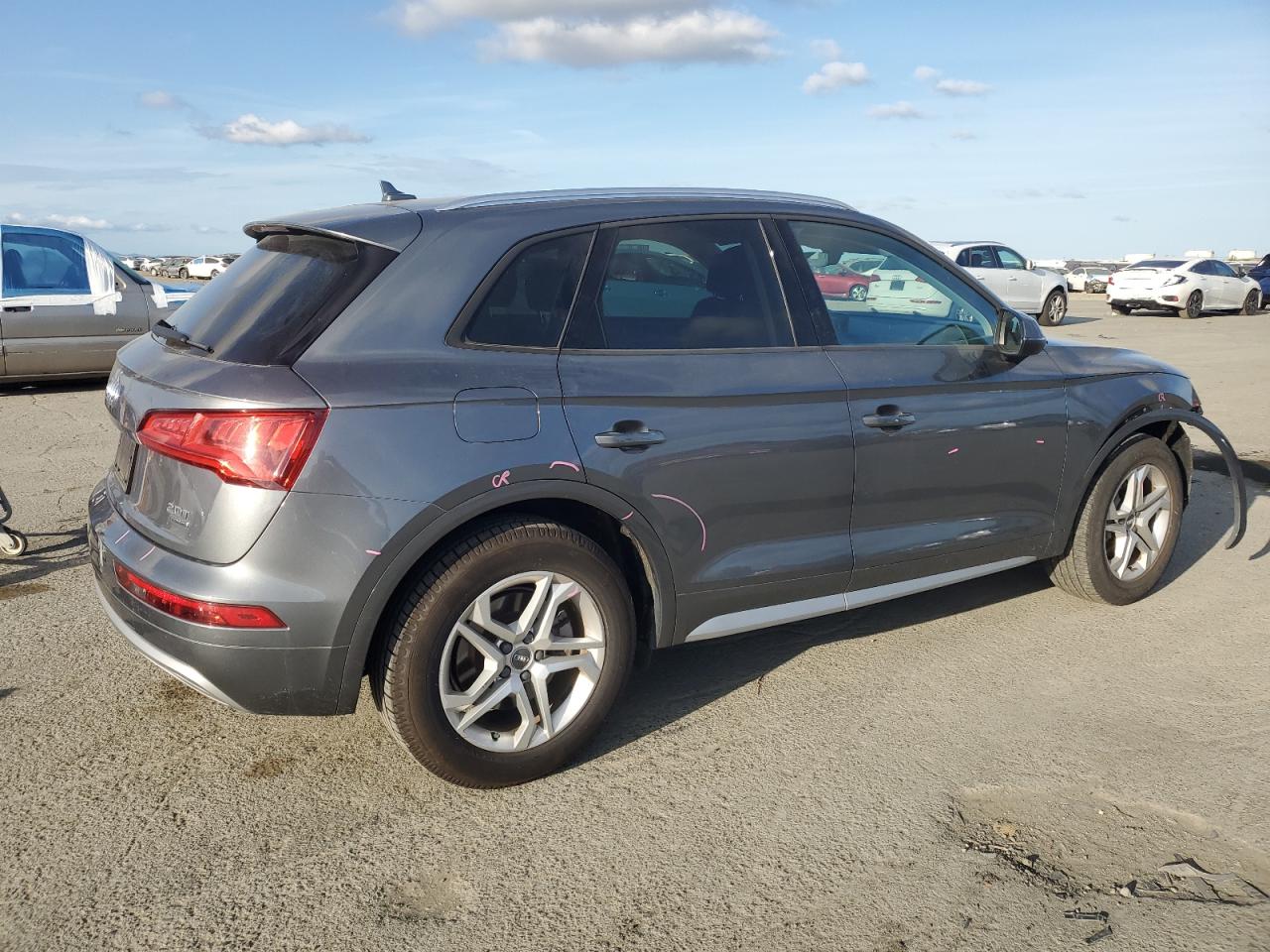 2018 Audi Q5 Premium VIN: WA1ANAFY7J2163561 Lot: 48061705