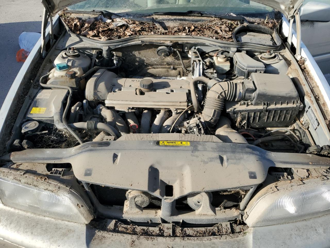 YV1LS61J5Y2673782 2000 Volvo S70 Base