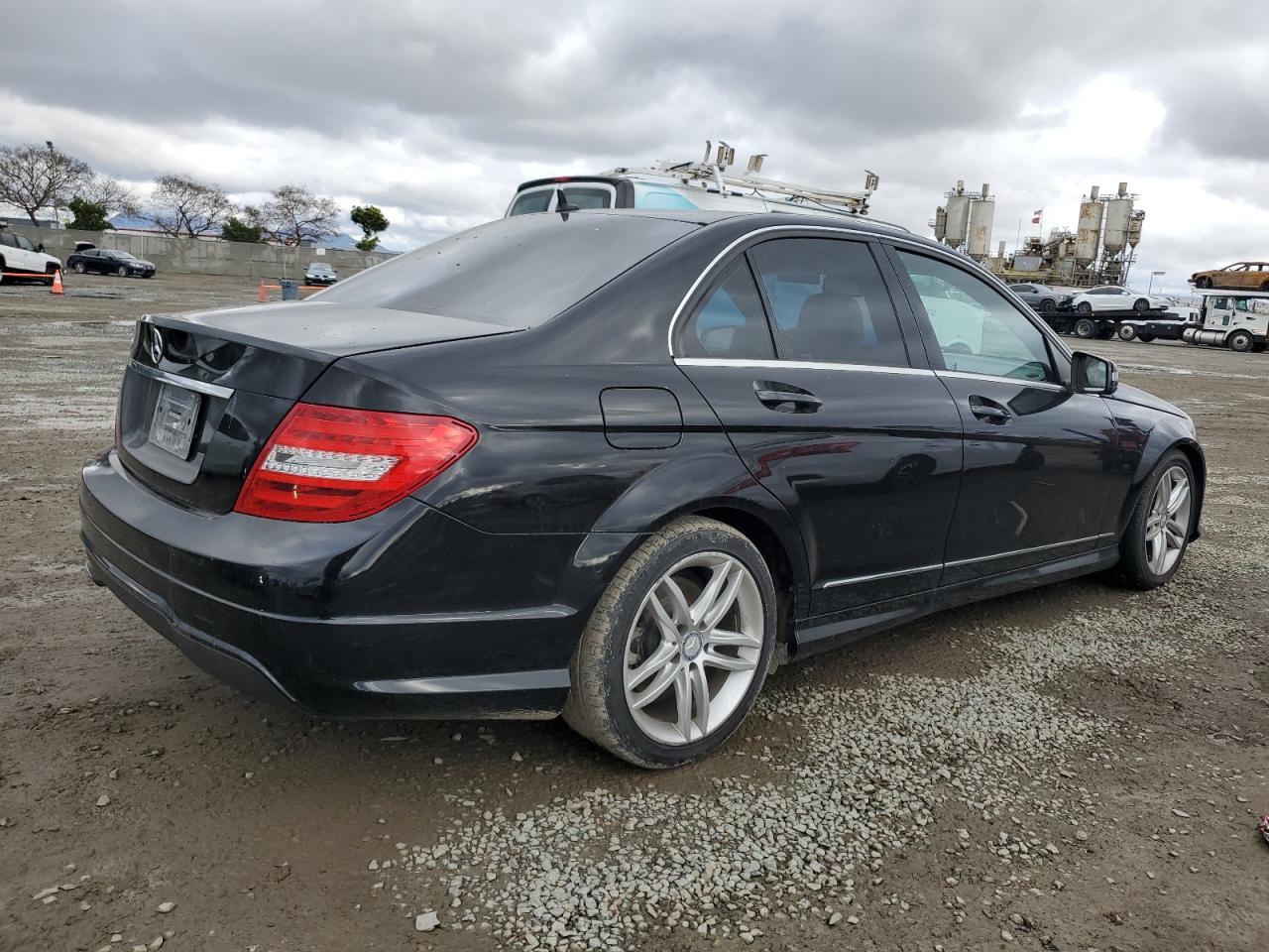 2013 Mercedes-Benz C 250 VIN: WDDGF4HBXDR264280 Lot: 49012885