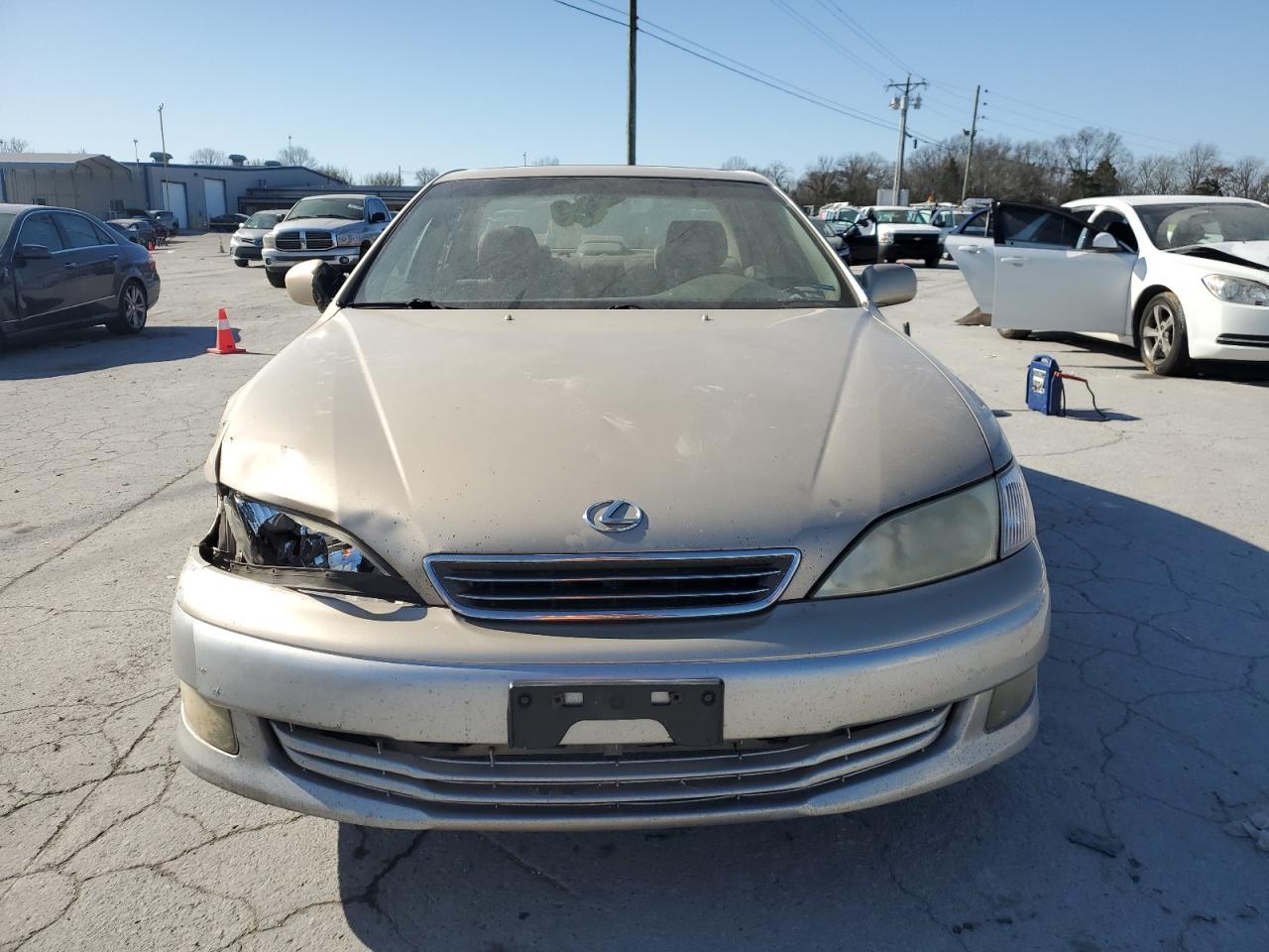 2001 Lexus Es 300 VIN: JT8BF28GX10326716 Lot: 48756055