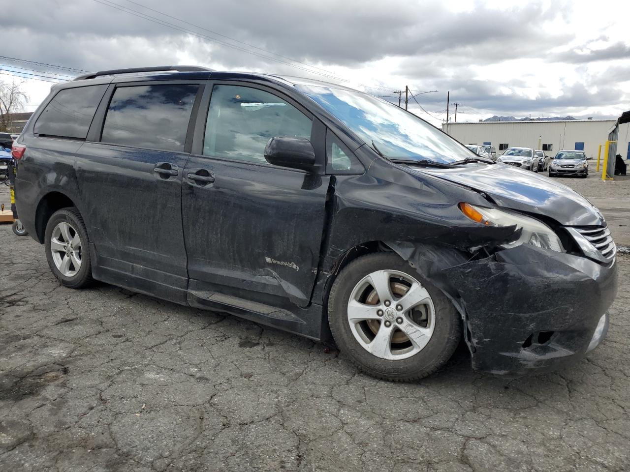 5TDKZ3DC7HS771343 2017 Toyota Sienna Le