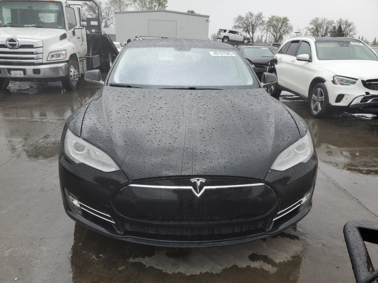 2013 Tesla Model S VIN: 5YJSA1DNXDFP19684 Lot: 49101945