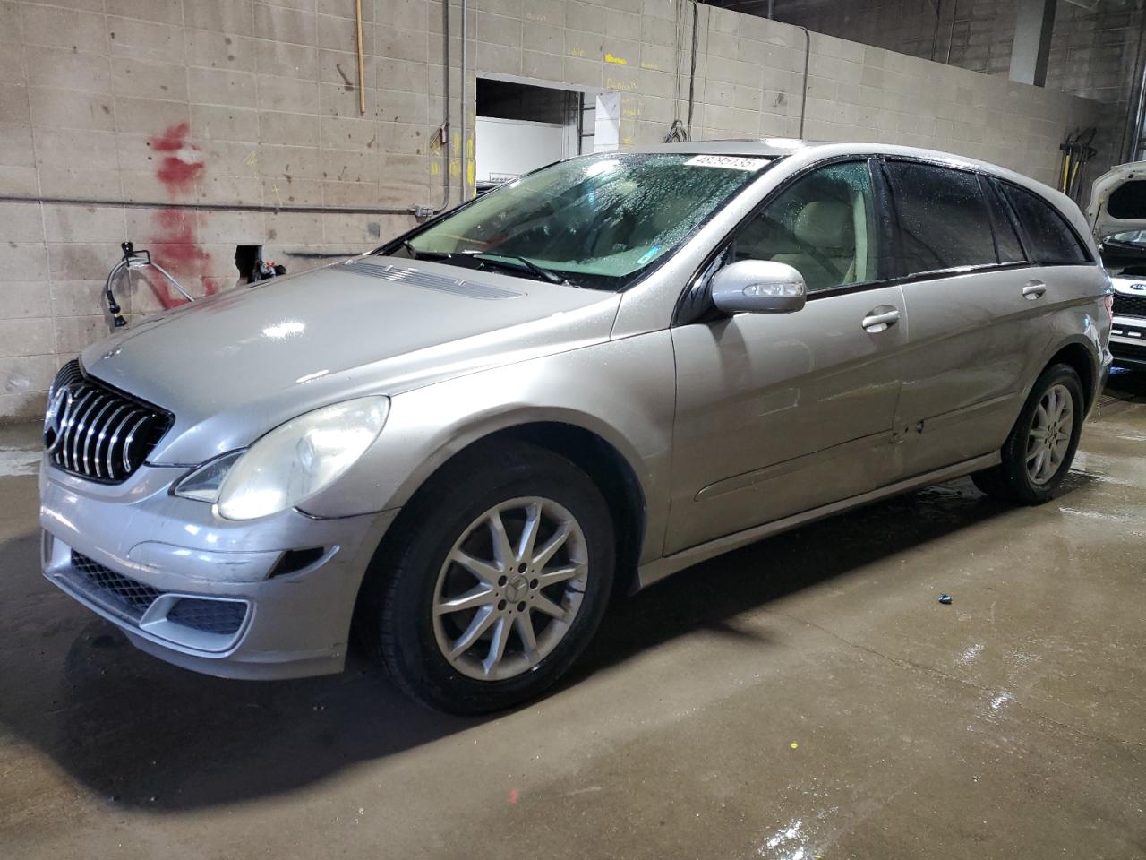 2006 Mercedes-Benz R 350 VIN: 4JGCB65E86A027508 Lot: 48295135