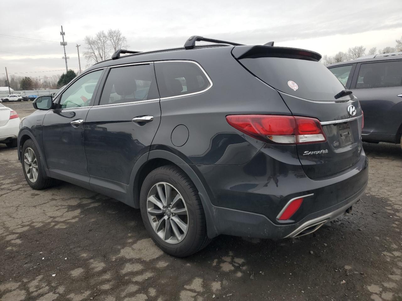 KM8SMDHF7JU295035 2018 Hyundai Santa Fe Se