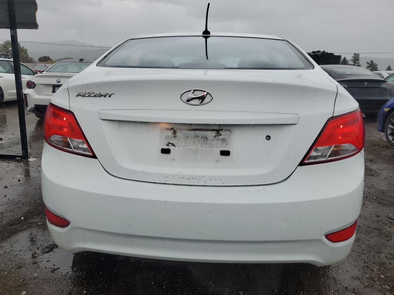 2015 Hyundai Accent Gls VIN: KMHCT4AE6FU804175 Lot: 47937015