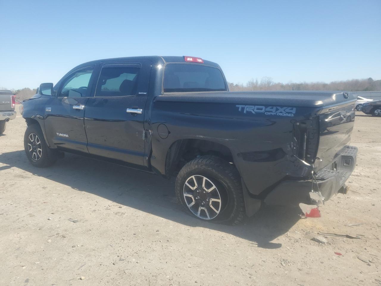 5TFHY5F18HX672464 2017 Toyota Tundra Crewmax Limited