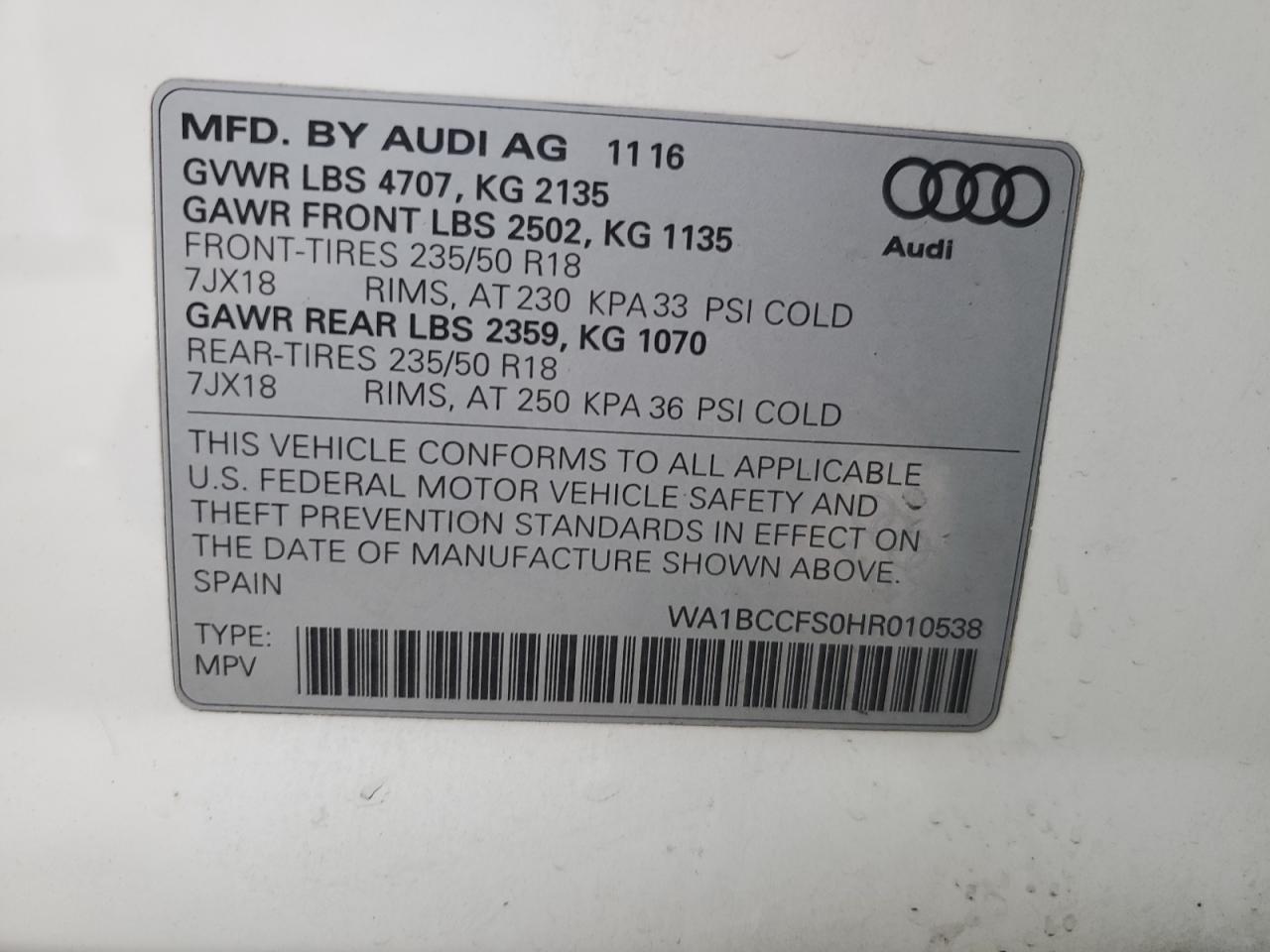 WA1BCCFS0HR010538 2017 Audi Q3 Premium