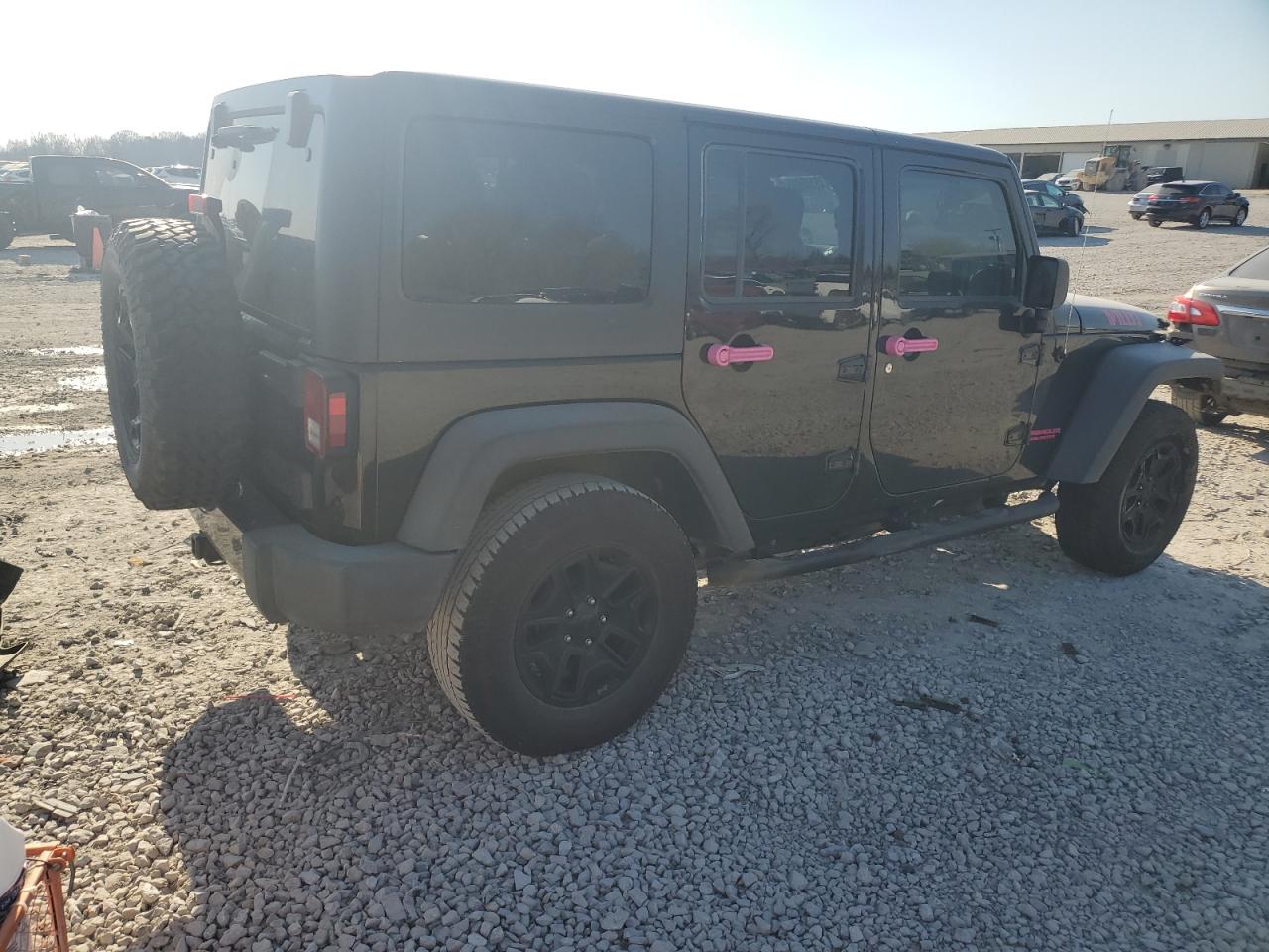 1C4HJWDG7JL829237 2018 Jeep Wrangler Unlimited Sport