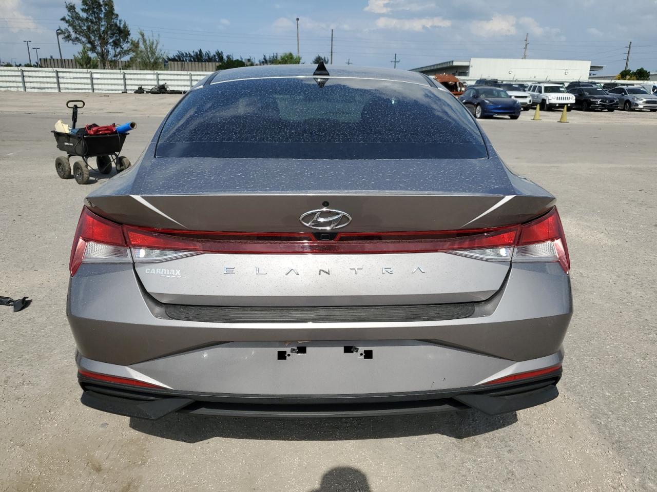 2022 Hyundai Elantra Sel VIN: KMHLM4AG8NU326967 Lot: 54870444