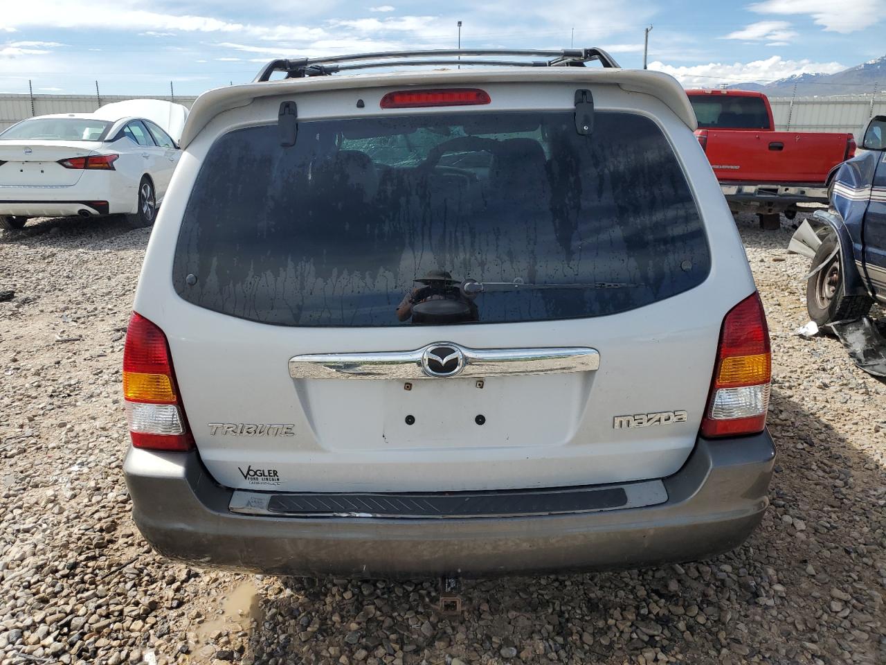 4F2CZ06194KM14729 2004 Mazda Tribute Es