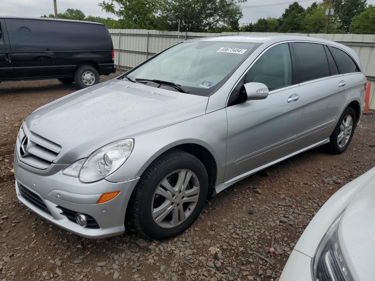 2008 Mercedes-Benz R 350 VIN: 4JGCB65E18A064158 Lot: 87241054