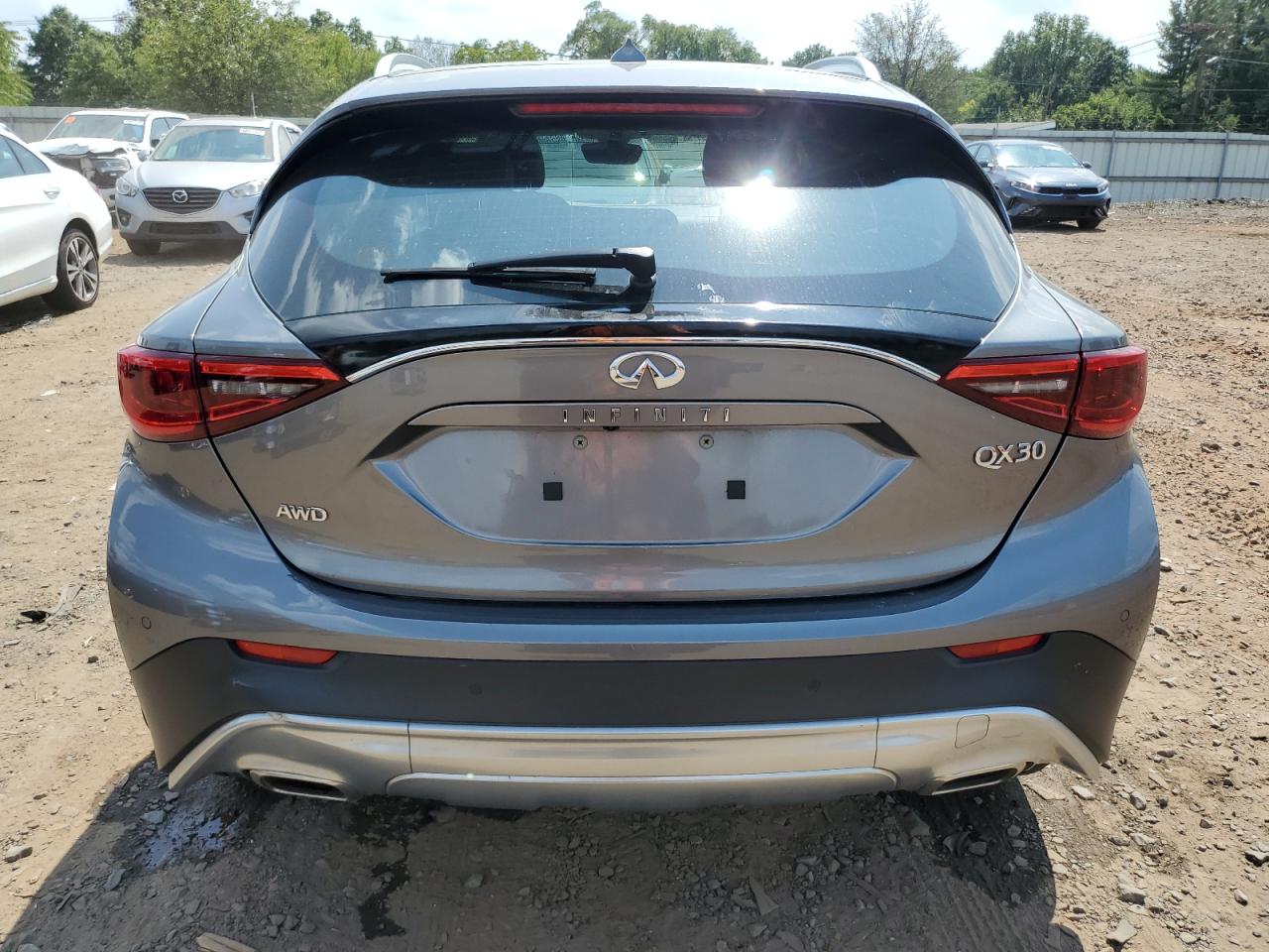 2018 Infiniti Qx30 Pure VIN: SJKCH5CR8JA002133 Lot: 68899044