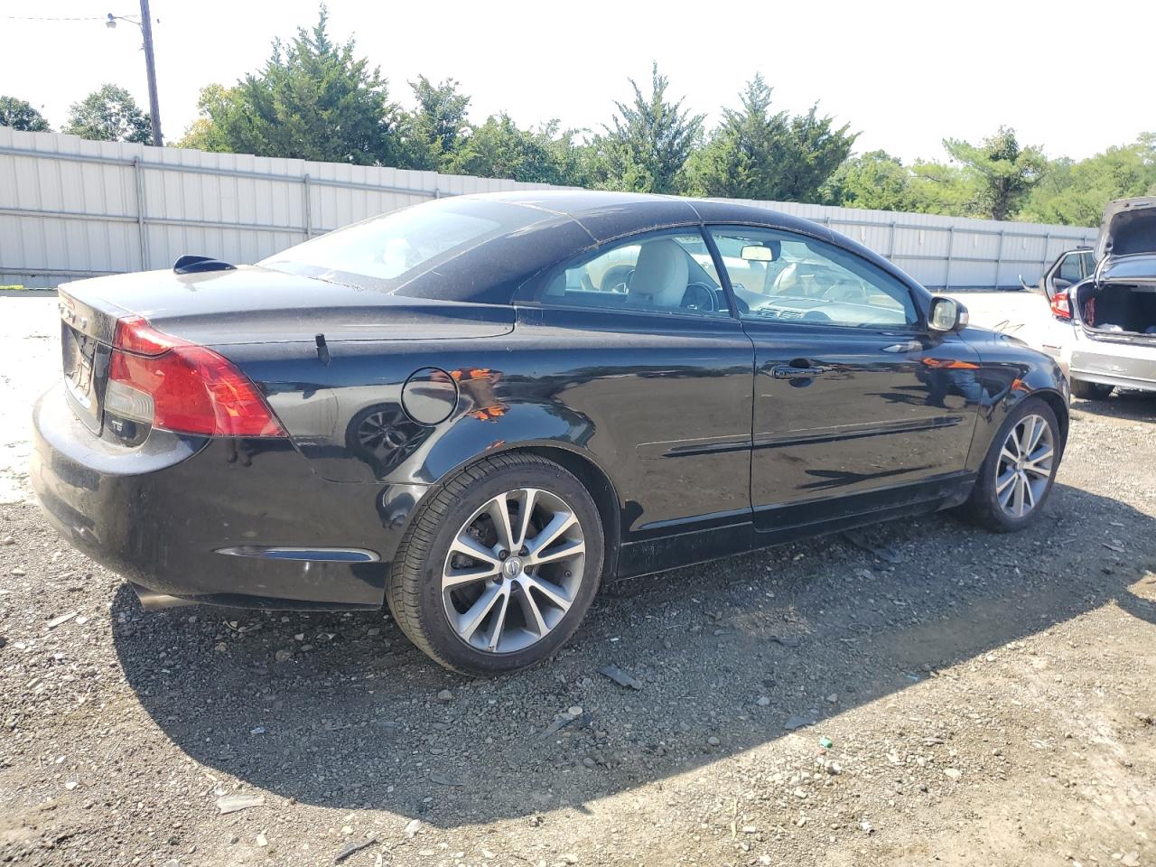 2011 Volvo C70 T5 VIN: YV1672MC6BJ108636 Lot: 68728354